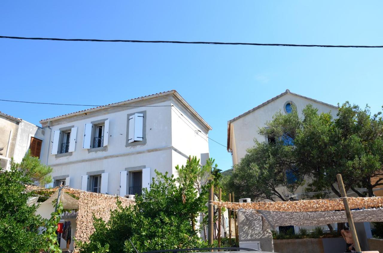 Apartments Martamare Мартиншчица Экстерьер фото